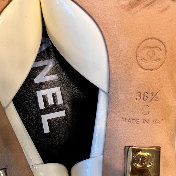 Luxurious Chanel shoes - Picture 7 of 11